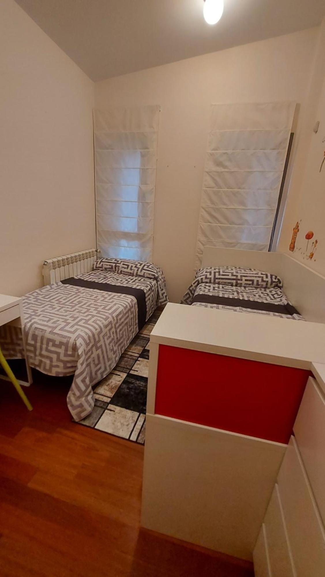 Duplex Gaby Apartment Sabinanigo Luaran gambar