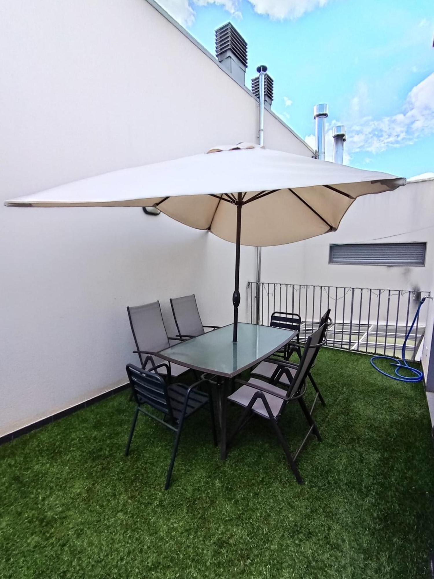 Duplex Gaby Apartment Sabinanigo Luaran gambar